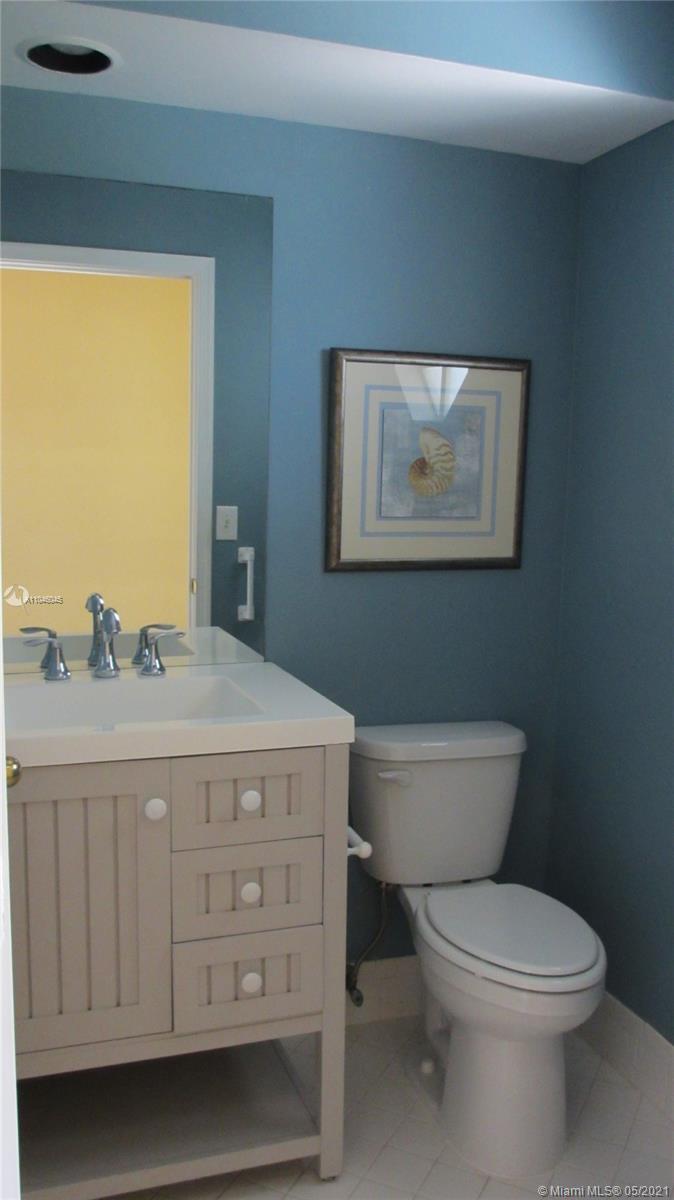 North Passage Tequesta, FL 33469 - Photo 10 of 23