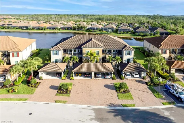 a view of house with garden and patio
