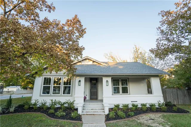 $2,950 | 1406 East 29th Street, Bryan, TX 77802