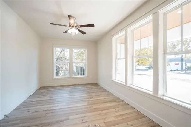 $2,950 | 1406 East 29th Street, Bryan, TX 77802