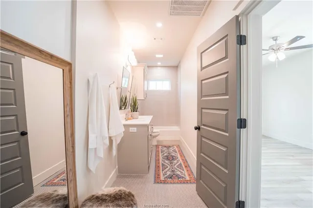 $2,950 | 1406 East 29th Street, Bryan, TX 77802