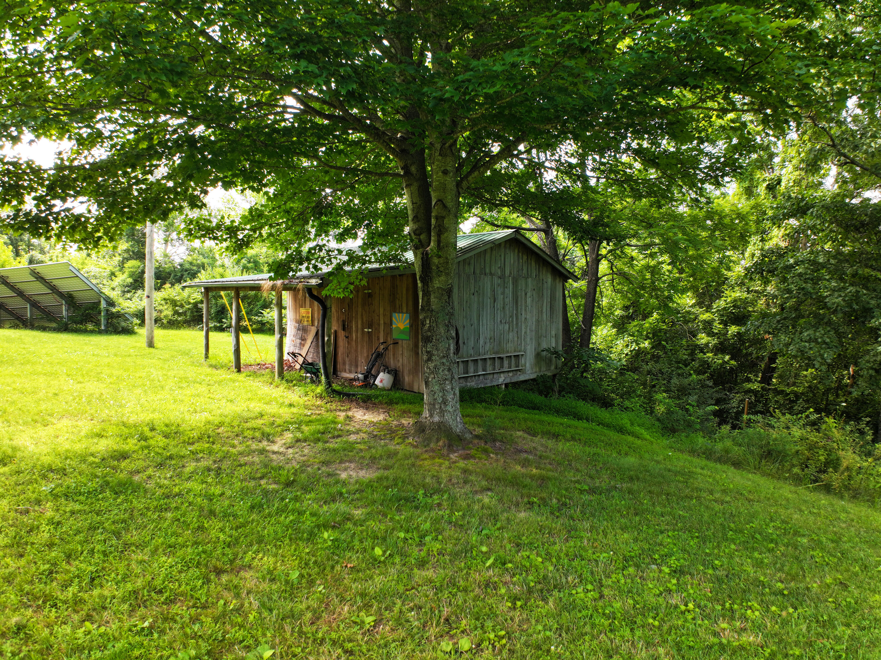 975 Red River Road Irvine, KY 40336 - Photo 47 of 71 TThe backyard shed
