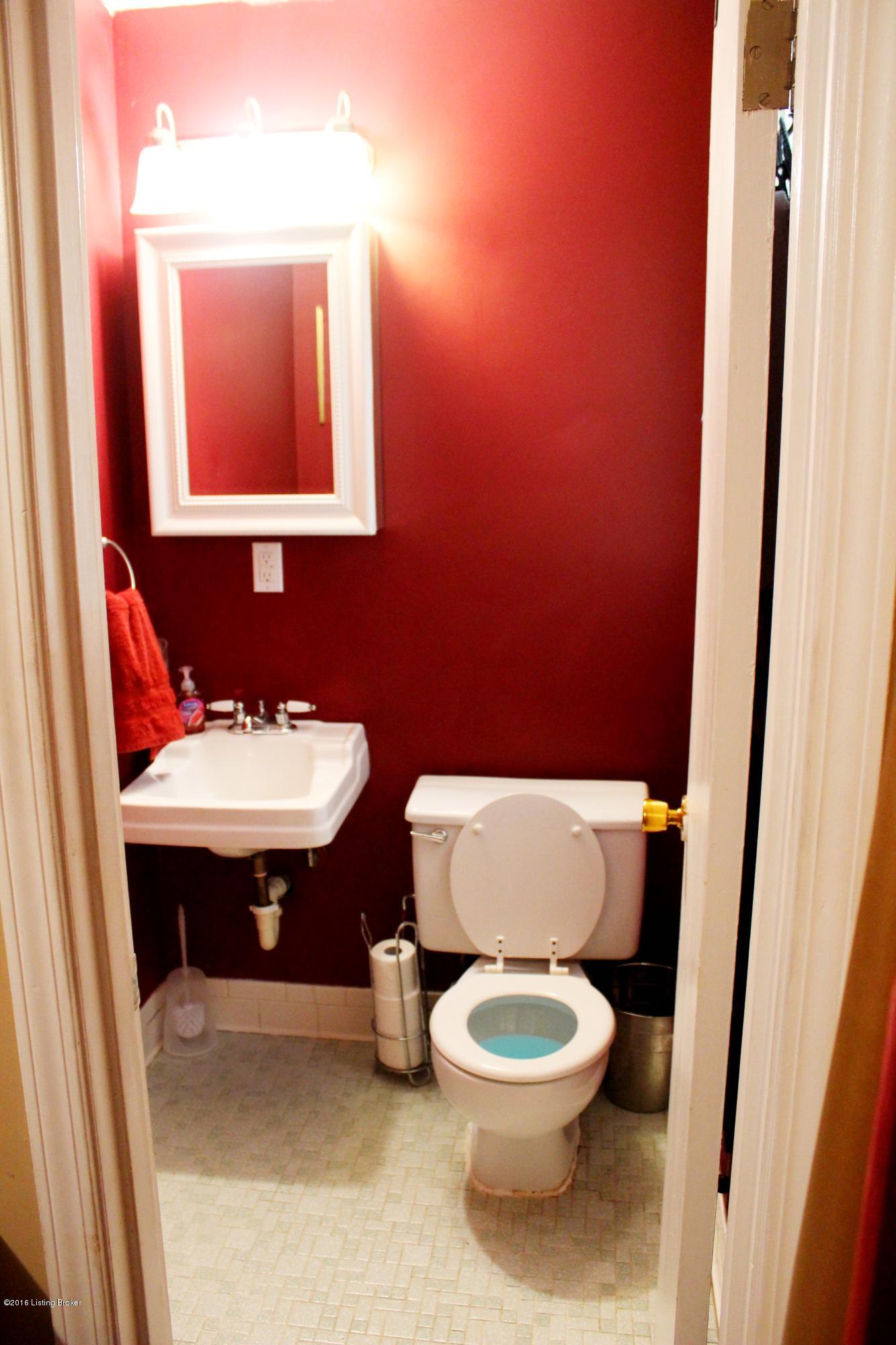 820 Flicker Road Louisville, KY 40214 - Photo 20 of 27 Half Bath 2