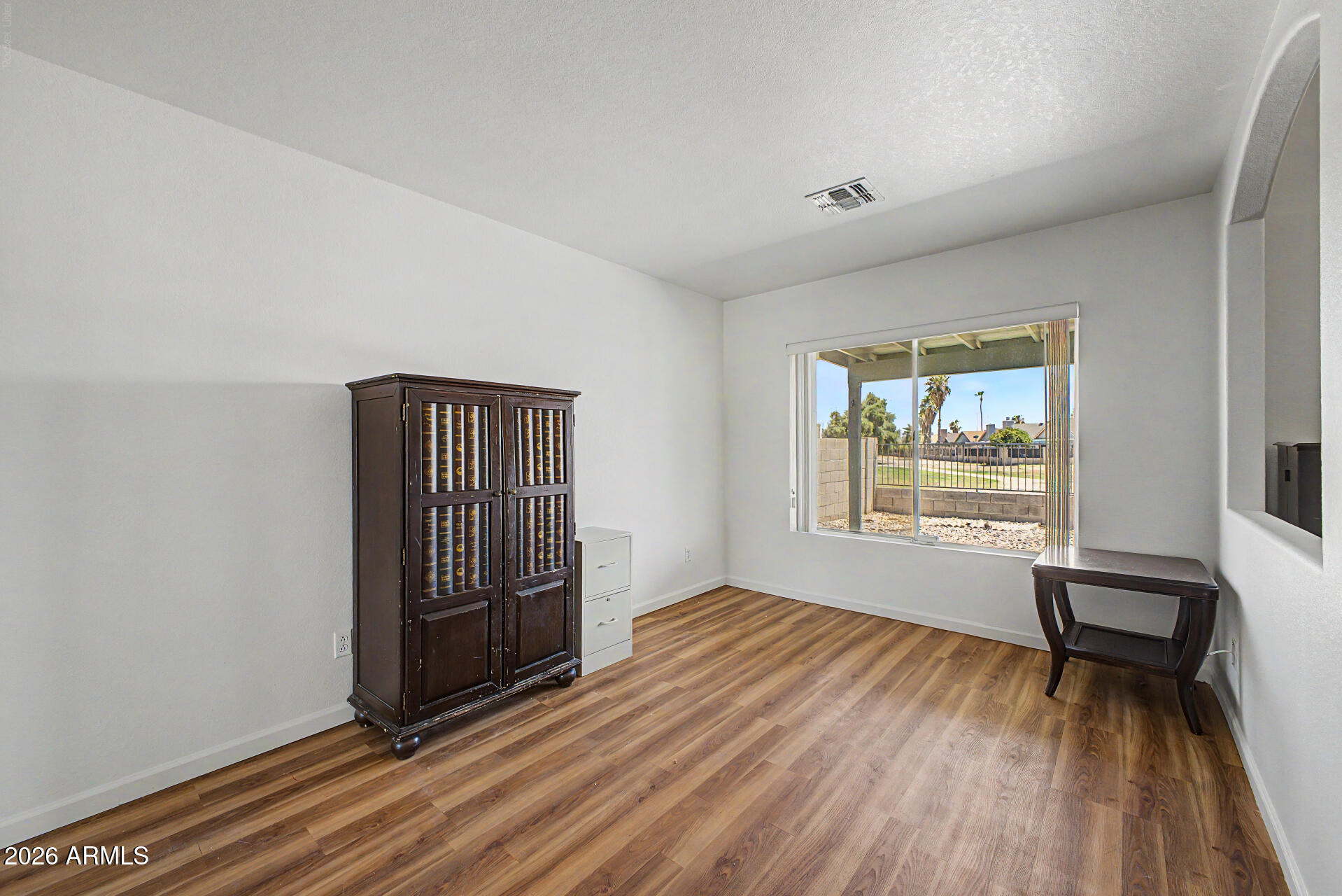 10943 West Ruth Avenue Peoria, AZ 85345 - Photo 14 of 30 06 - Ruth