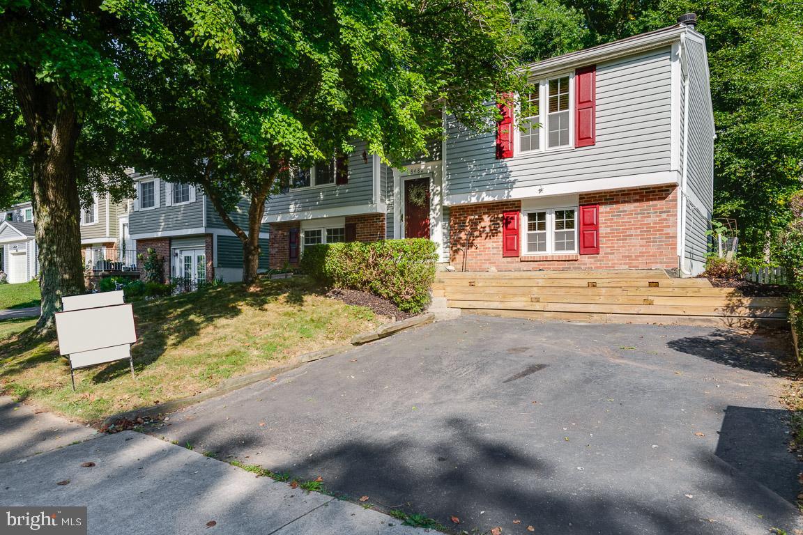 8482 Magic Tree Court Springfield, VA 22153 - Photo 1 of 34 Gallery Image 1