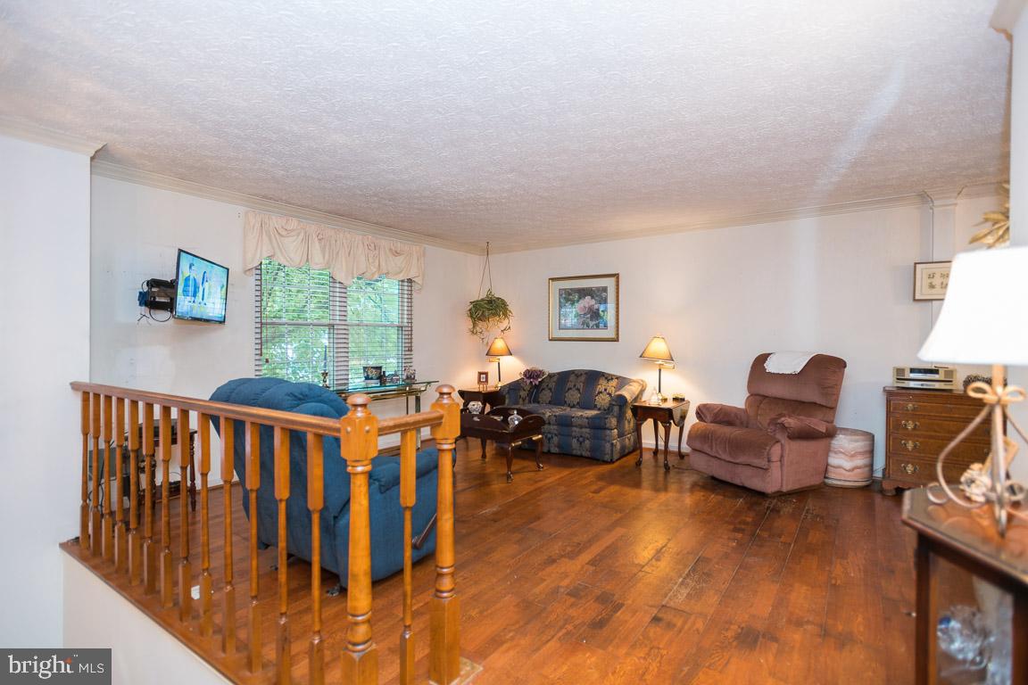 8482 Magic Tree Court Springfield, VA 22153 - Photo 3 of 34 Hardwood Floors