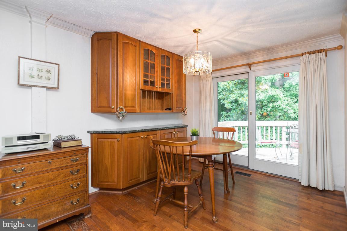 8482 Magic Tree Court Springfield, VA 22153 - Photo 5 of 34 Built in