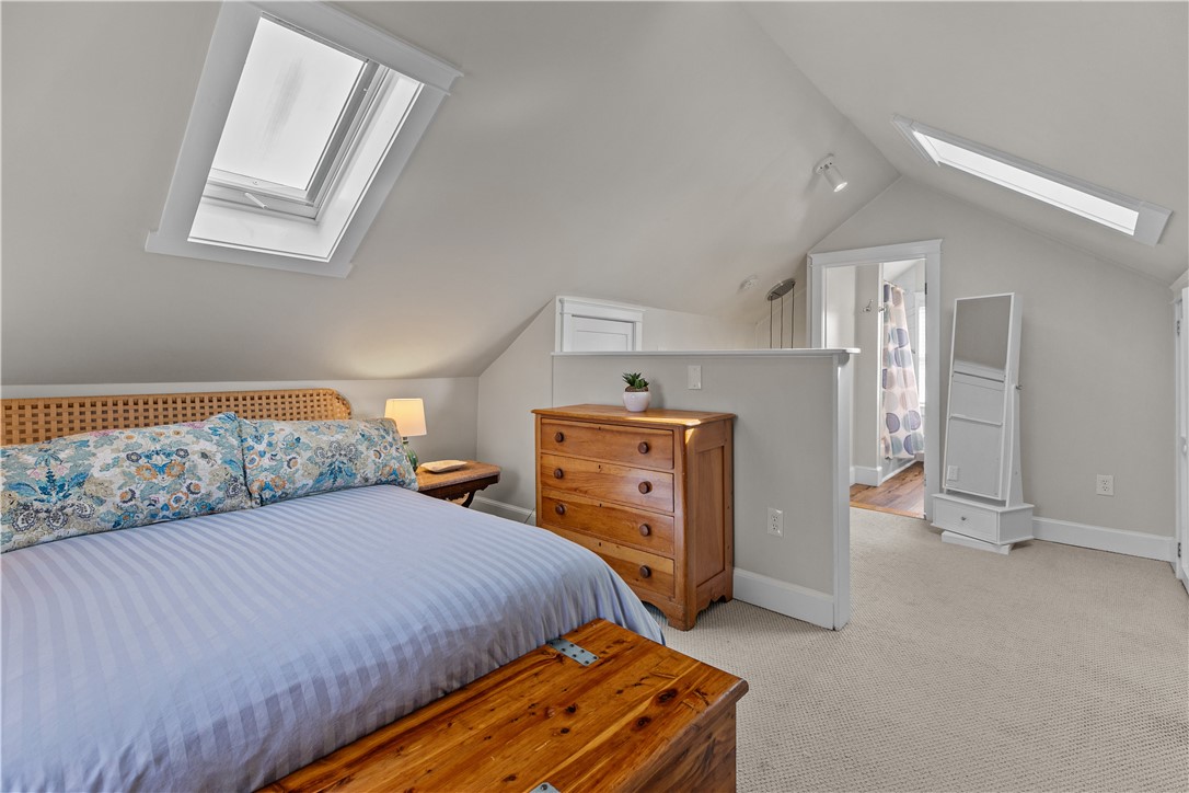 6 Gladding Court Newport, RI 02840 - Photo 32 of 35 Unit 2 - Third floor bdrm w bath