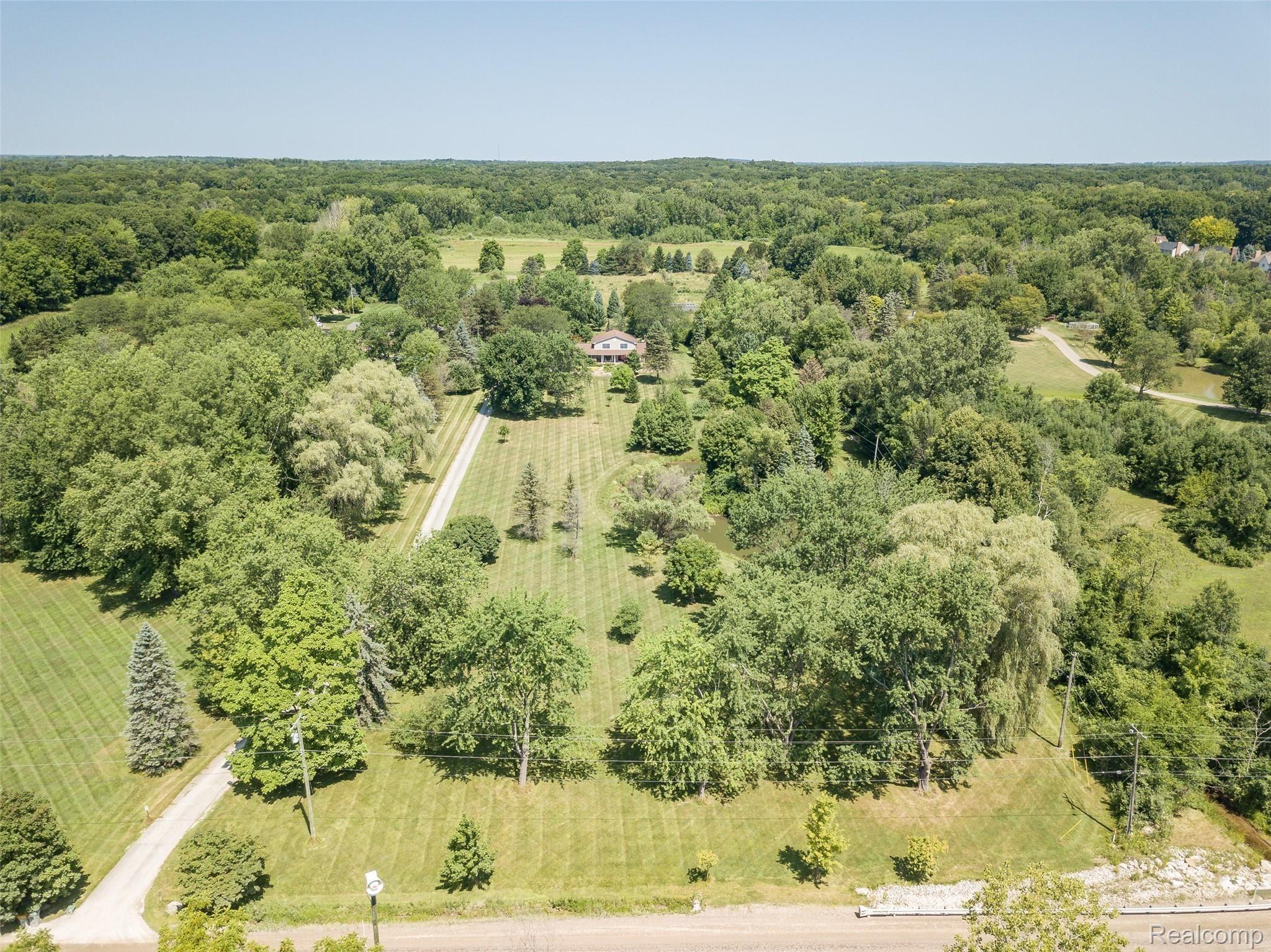 1955 East Snell Road Rochester, MI 48306 - Photo 35 of 49 Aerial View