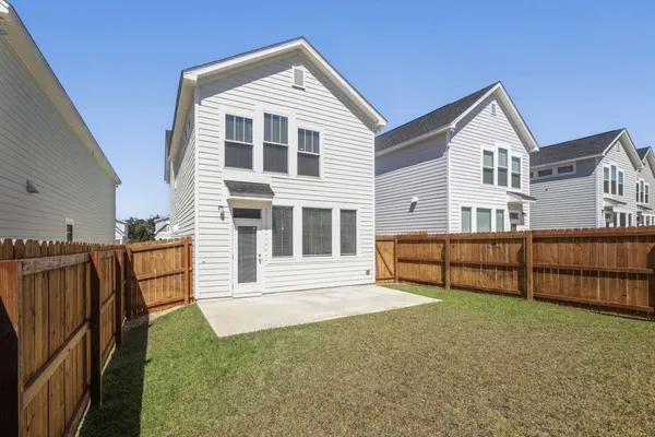 $2,600 | 3658 Meadow Vista Lane, Tallahassee, FL 32308