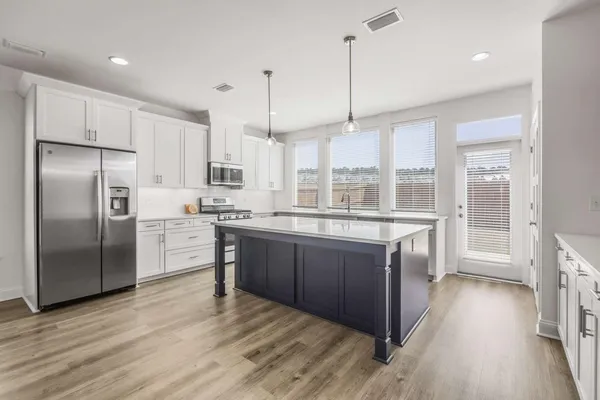 $2,600 | 3658 Meadow Vista Lane, Tallahassee, FL 32308