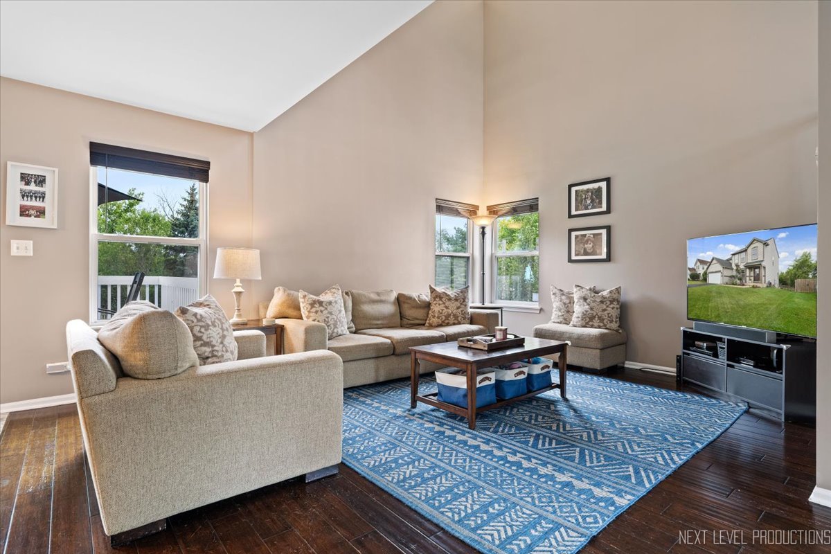 734 Graham Road North Aurora, IL 60542 - Photo 8 of 31 Gallery Image 8