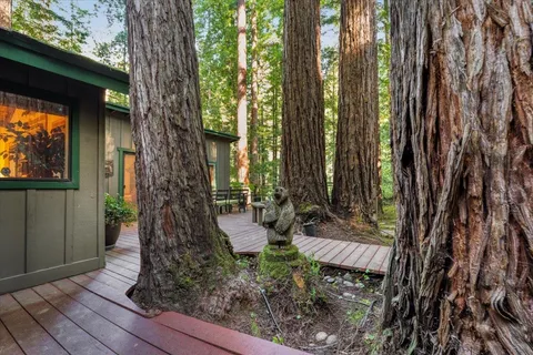 $729,000 | 1079 Scenic Drive, Felton, CA 95018