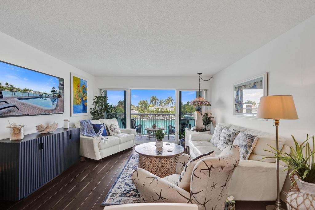 2611 North Riverside Drive, Unit 304 Pompano Beach, FL 33062 - Photo 11 of 81 DSC03891