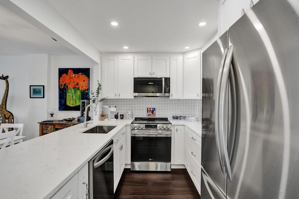 2611 North Riverside Drive, Unit 304 Pompano Beach, FL 33062 - Photo 22 of 81 DSC03852