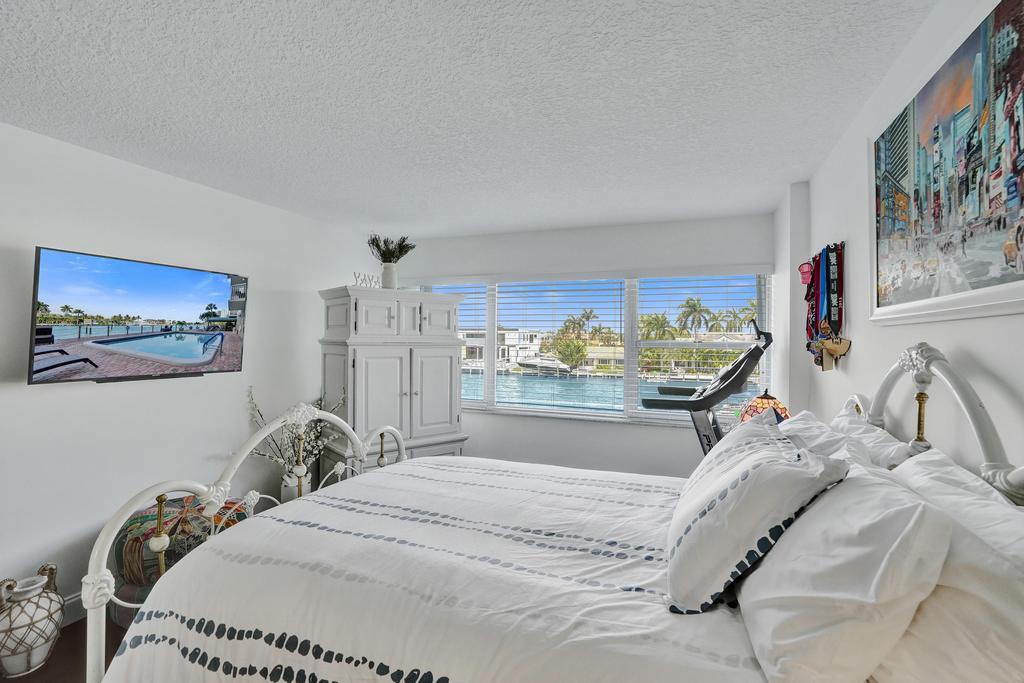 2611 North Riverside Drive, Unit 304 Pompano Beach, FL 33062 - Photo 24 of 81 DSC03795 - Copy - Copy