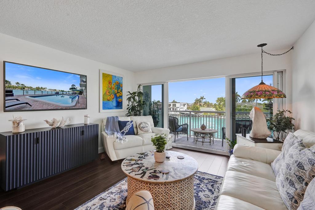 2611 North Riverside Drive, Unit 304 Pompano Beach, FL 33062 - Photo 7 of 81 DSC03897