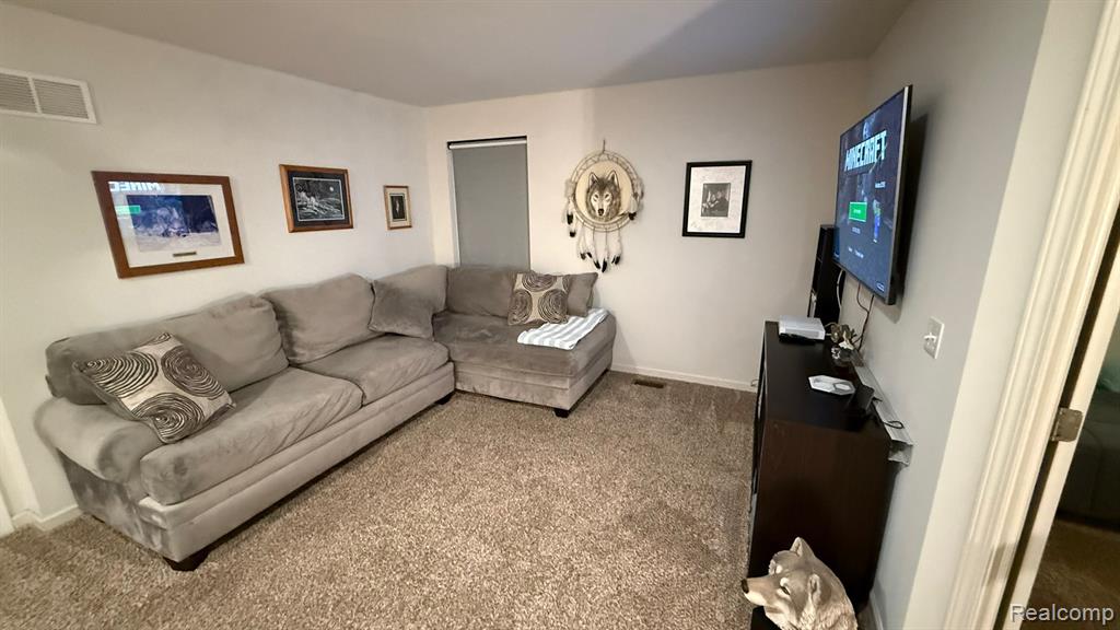 1474 Secretariat Way Howell, MI 48843 - Photo 21 of 42 Gallery Image 21