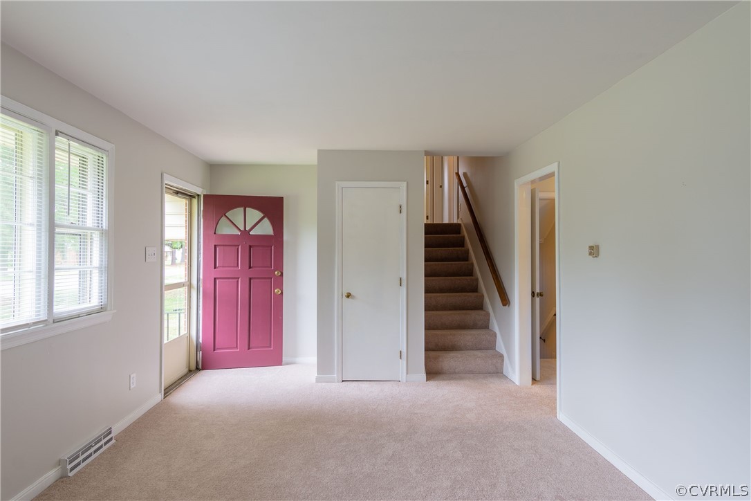 10101 Flanders Road Henrico, VA 23228 - Photo 5 of 26 Gallery Image 5