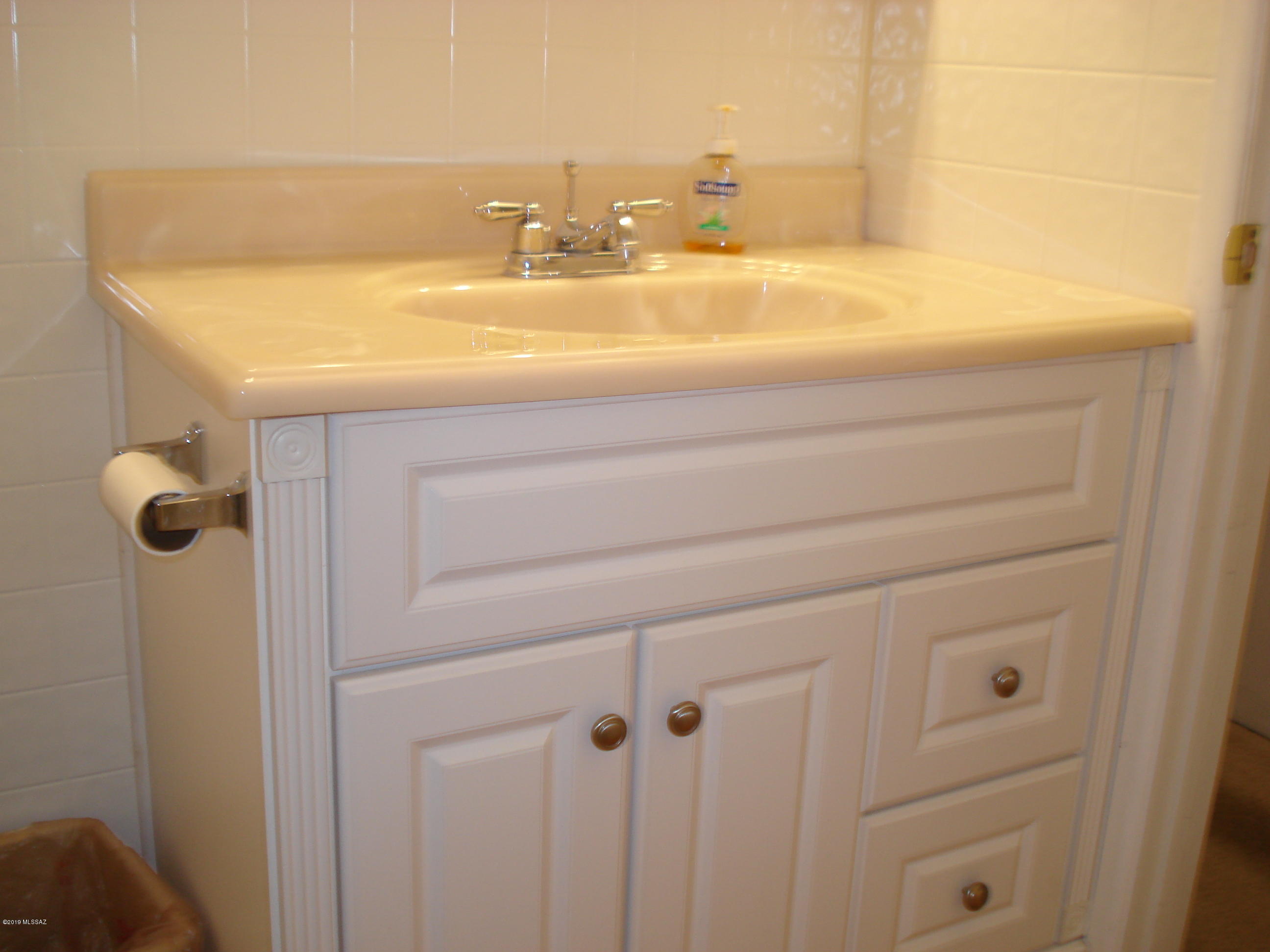 5608 West Rocking Cir Street Tucson, AZ 85713 - Photo 20 of 37 Master bath
