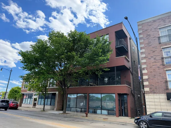 $3,600 | 4962 North Milwaukee Avenue, Unit 2B, Chicago, IL 60630