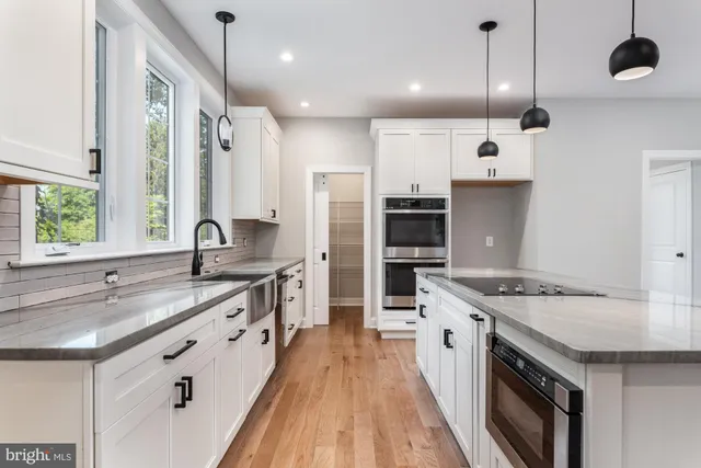 $1,025,000 | 706 Clover Lane, Plymouth Meeting, PA 19462