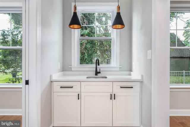 $1,025,000 | 706 Clover Lane, Plymouth Meeting, PA 19462