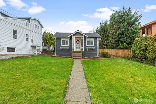 $2,095,000 | 1012 1st Street, Kirkland, WA 98033