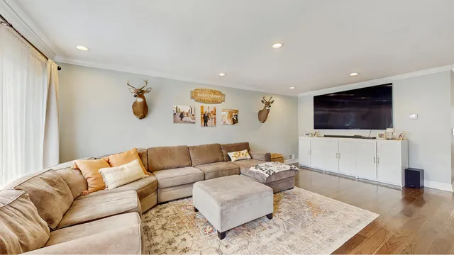 $635,000 | 45 Redwood Loop | Rossville