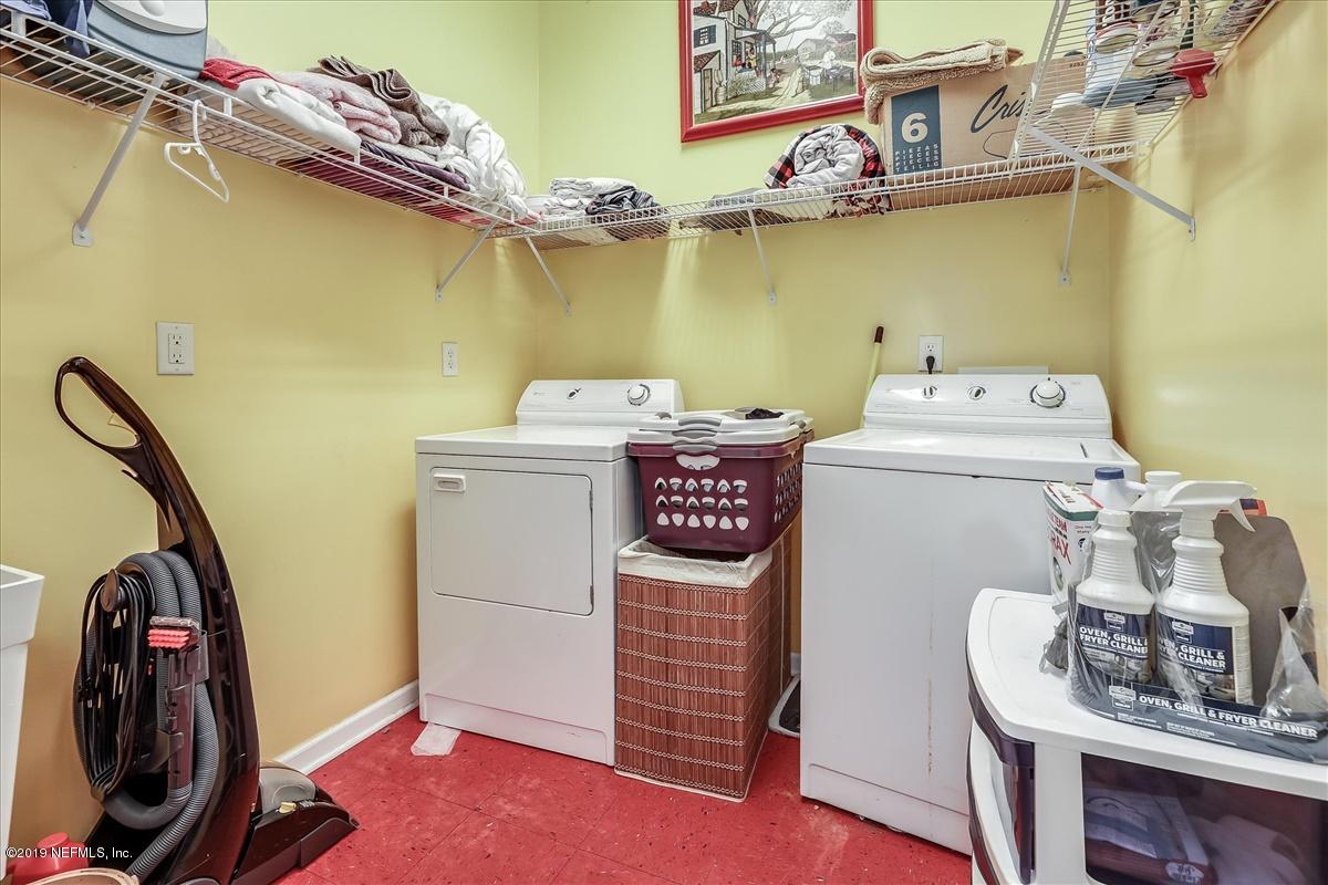 12505 Sampson Road Jacksonville, FL 32218 - Photo 17 of 28 17-Laundry Room