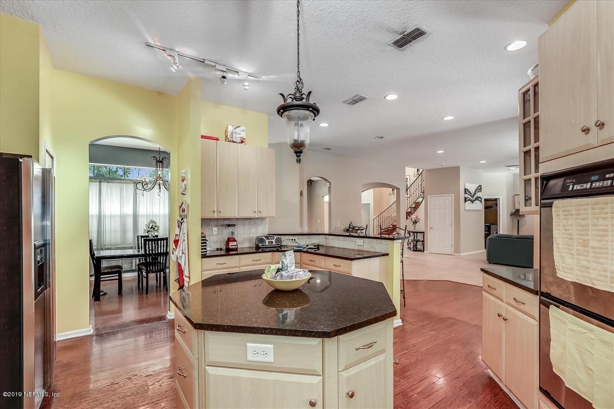 12505 Sampson Road Jacksonville, FL 32218 - Photo 8 of 28 08-Kitchen