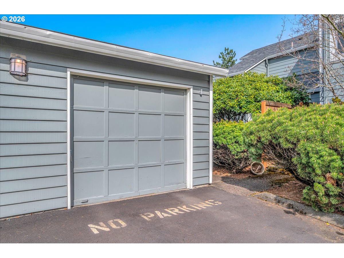 20464 Southwest Rosa Drive Beaverton, OR 97078 - Photo 31 of 38