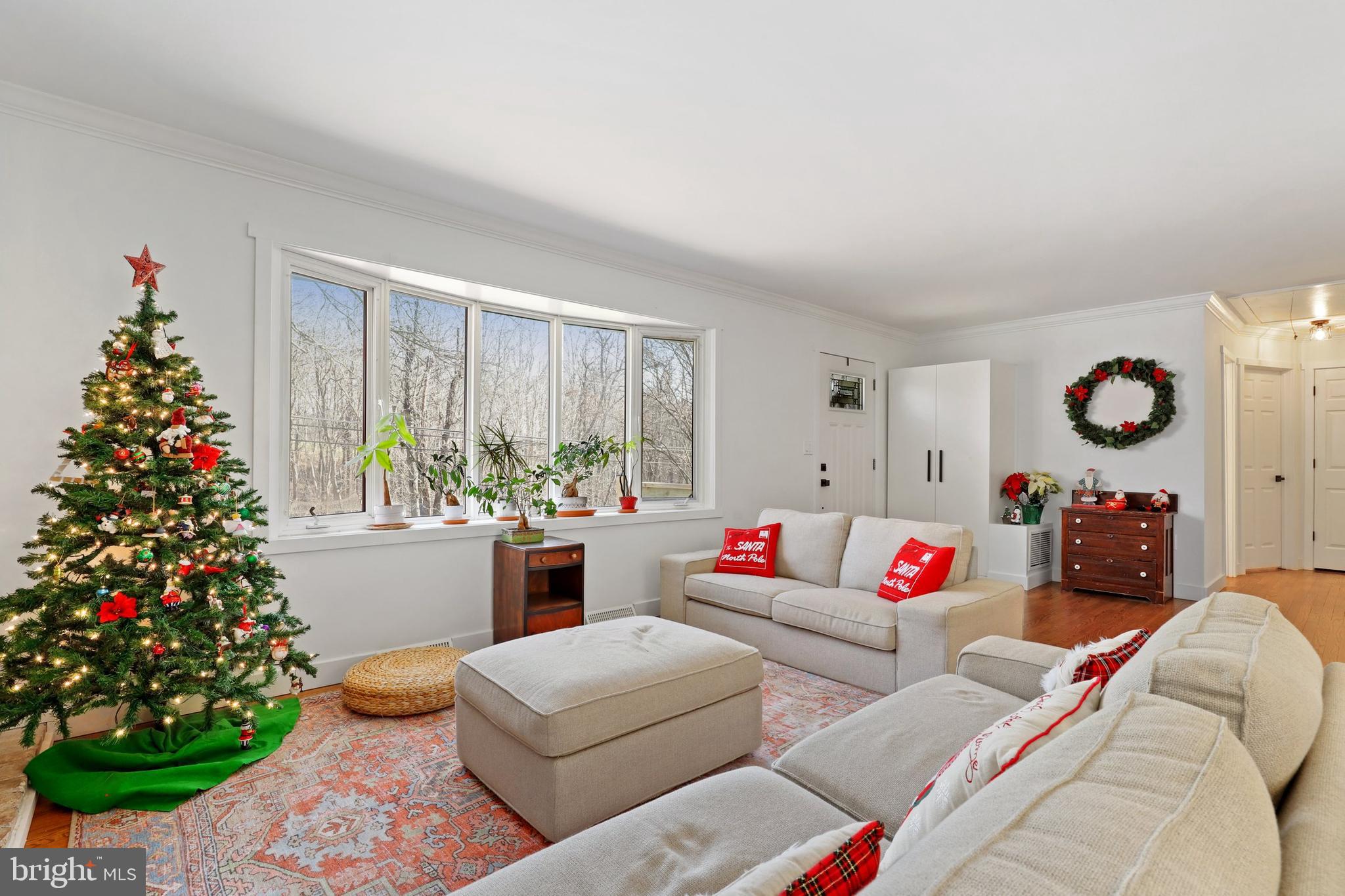 8348 Hawkins Creamery Road Gaithersburg, MD 20882 - Photo 6 of 37 Gallery Image 6