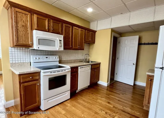 $800 | 512 South Main Street, Old Forge, PA 18518