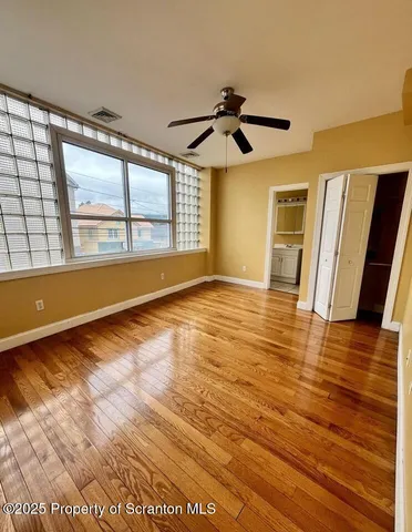 $800 | 512 South Main Street, Old Forge, PA 18518