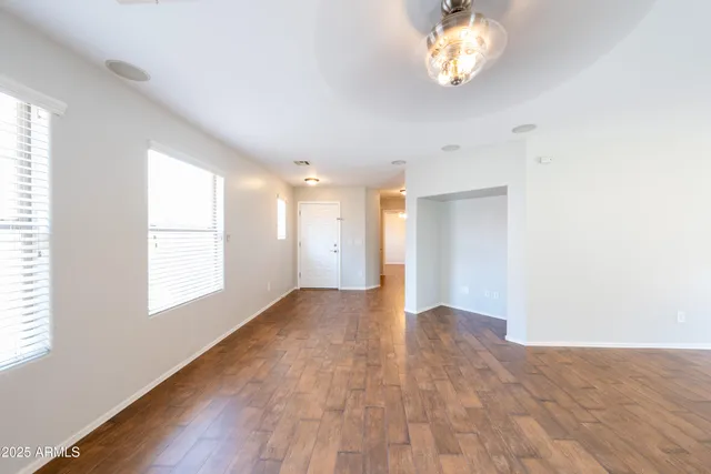 $1,995 | 2721 East Bart Street, Gilbert, AZ 85295