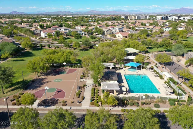 $1,995 | 2721 East Bart Street, Gilbert, AZ 85295