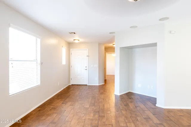 $1,995 | 2721 East Bart Street, Gilbert, AZ 85295