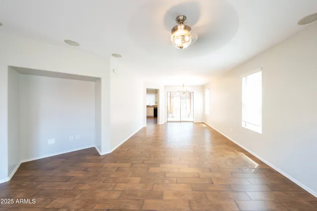 $1,995 | 2721 East Bart Street, Gilbert, AZ 85295