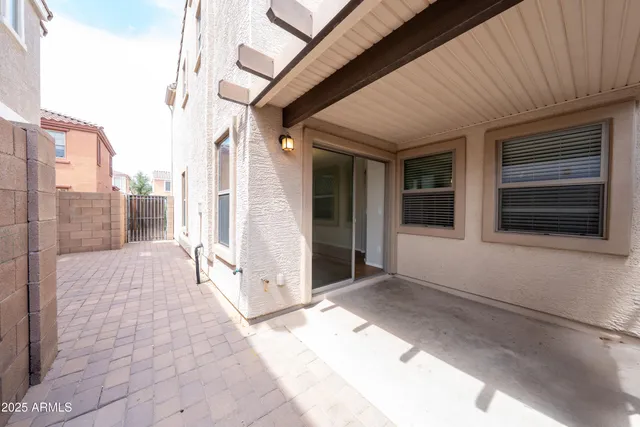 $1,995 | 2721 East Bart Street, Gilbert, AZ 85295