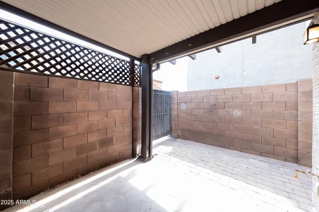 $1,995 | 2721 East Bart Street, Gilbert, AZ 85295