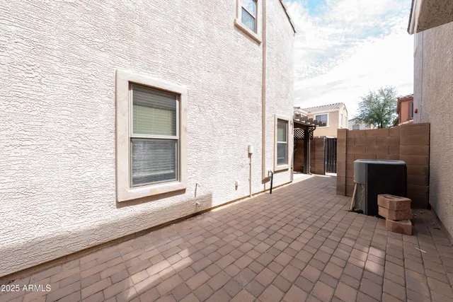 $1,995 | 2721 East Bart Street, Gilbert, AZ 85295