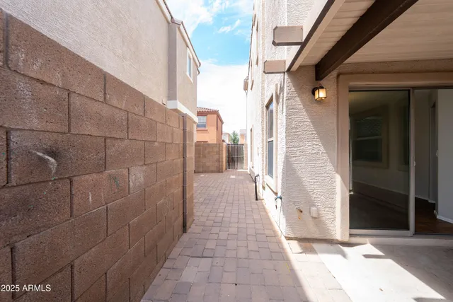 $1,995 | 2721 East Bart Street, Gilbert, AZ 85295