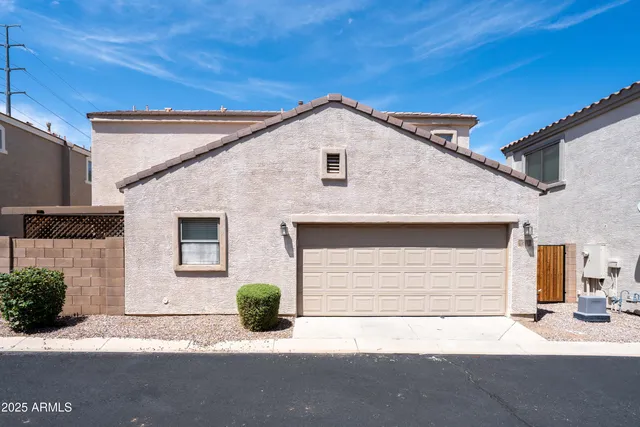 $1,995 | 2721 East Bart Street, Gilbert, AZ 85295