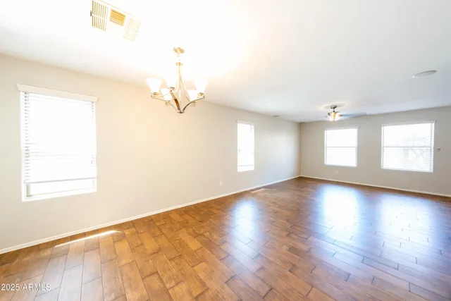 $1,995 | 2721 East Bart Street, Gilbert, AZ 85295