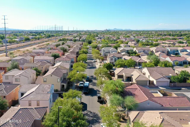 $1,995 | 2721 East Bart Street, Gilbert, AZ 85295