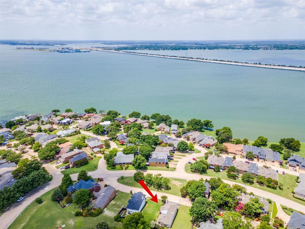 5411 Ranger Drive Rockwall, TX 75032 - Photo 29 of 33 a picture of a lake