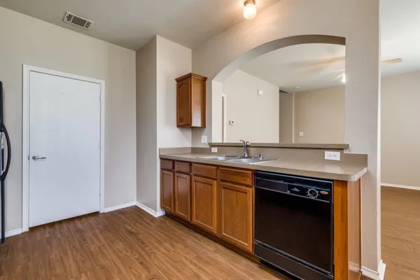 $1,900 | 2228 Stonebrook Lane, Mesquite, TX 75181