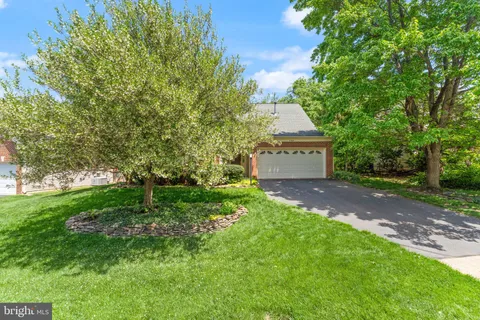 $775,000 | 21004 Fowlers Mill Circle, Ashburn, VA 20147