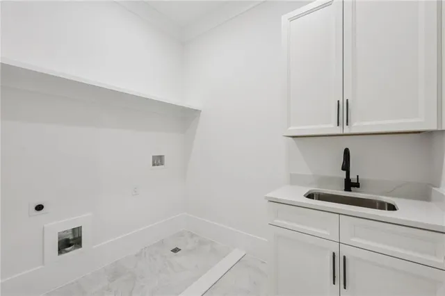 a view of an empty room with a fireplace